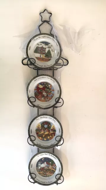 Portmeirion Studio Susan Winget A Christmas Story Set of 4 Mini Plates w/ Rack