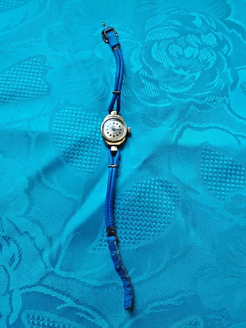 DDR-Damen-Armbanduhr "Ruhla" vergoldet
