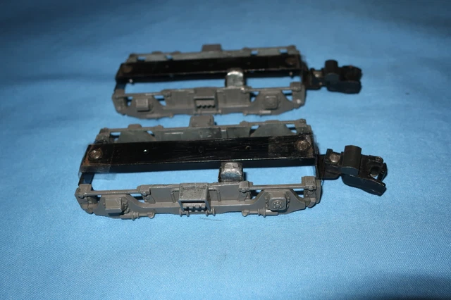 American Flyer #372 Union Pacific GP-7 Side Frames w/Knuckle Couplers American Flyer #372 Union Pacific GP-7 Side Frames w/Knuckle Couplers