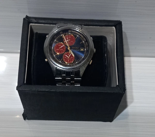 VINTAGE SEIKO CHRONOGRAPH 7T327C60 circa 1997 works not keeping time
