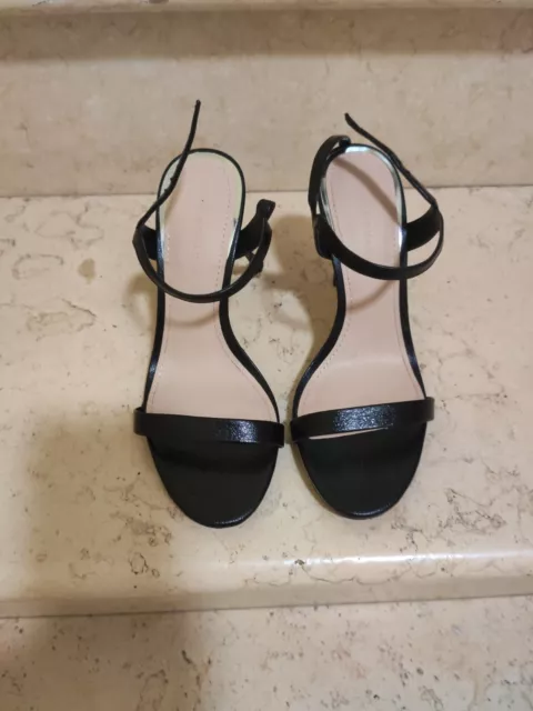 Zara scarpe pitonate hotsell