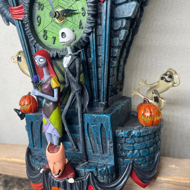 NIGHTMARE BEFORE CHRISTMAS Wall Cuckoo Clock Bradford Exchange RARE