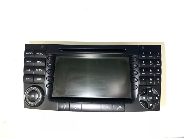 Navigationssystem Mercedes-Benz CLS W219 W211 S211 COMAND 2118204197