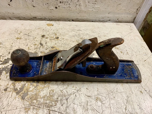 VINTAGE WOOD PLANE. STANLEY RECORD No 05 1/2.