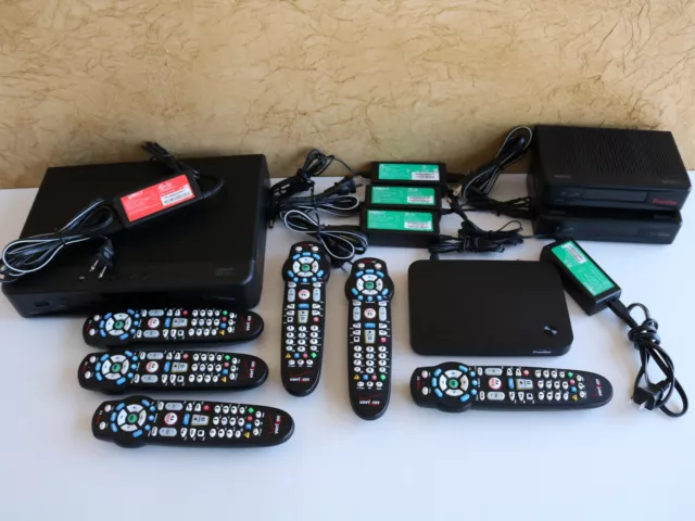 Arris Frontier VMS1100 IPC1100 P2 Set Top Box, With Power Cable & Remote Control