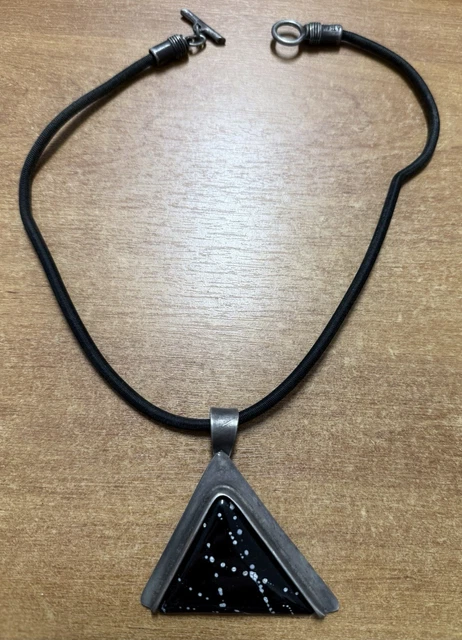 Collier Ethnique La Tribu Rigaux - Pendentif Rond Métal Et Perles - Occasion