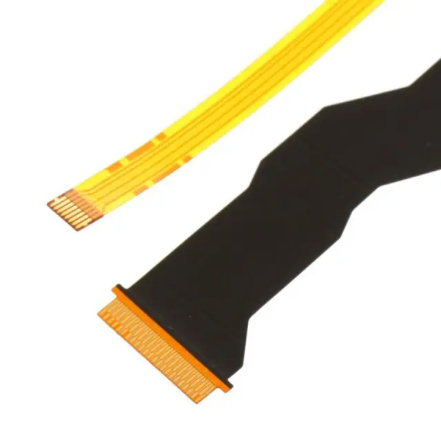 Sustitución del cable flexible para la pantalla LCD de la Olympus E-M10MARK II