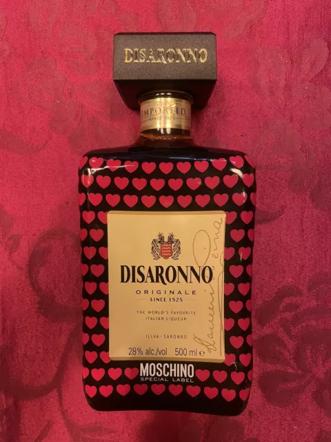 Amaretto Disaronno 2013 500 ml MOSCHINO Limited Edition Voll! Nicht geöffnet!