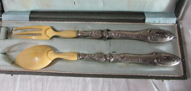 Couvert à salade en corne et manche en argent massif fourré - Arts de la table