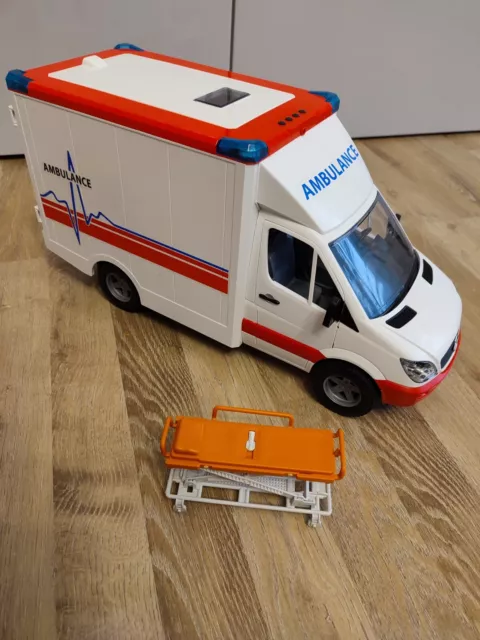 Jungen Spielzeug Fahrzeug Auto Bruder MB Sprinter Krankenwagen Ambulanz