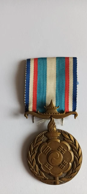 MEDAILLE DE COREE 1950 EUR 45,00 PicClick FR