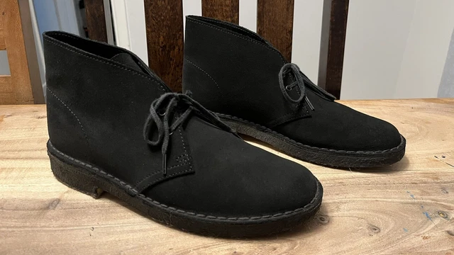 clarks desert boots black leather