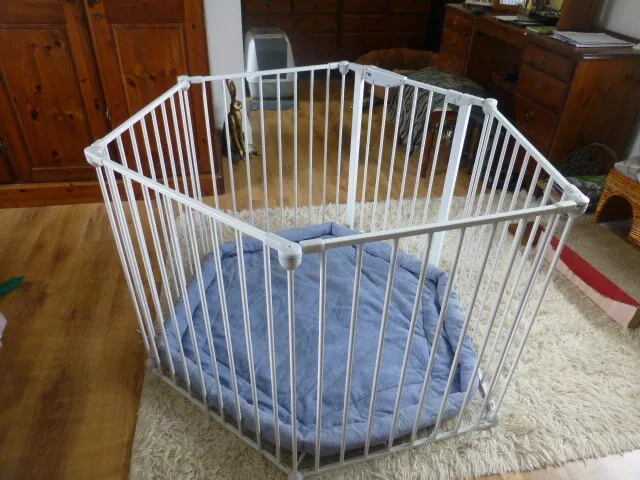 Lindam shop playpen mothercare
