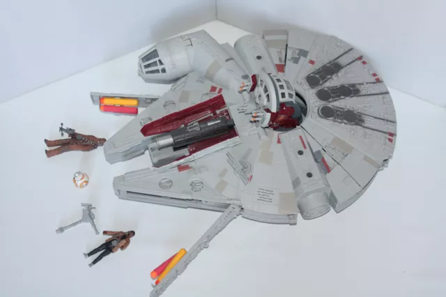 Star Wars Force Awakens Millennium Falcon With Figures - Fully Working 2