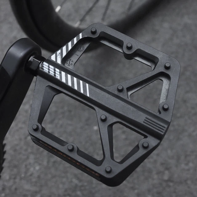 IMPROVE TRACTION AND prevent slipping with the anti slip tooth pin