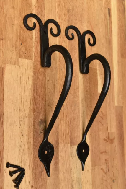 A pair of lovely handmade wrought iron Gothic curl door handles BL12