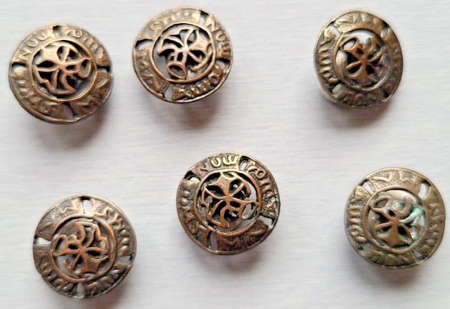 Bouton ancien en métal couleur bronze 16 mm