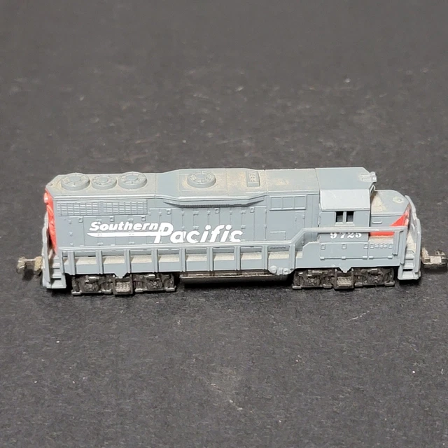 High Speed N Scale Southern Pacific Locomotive #9725 Model Train Dummy No 418
