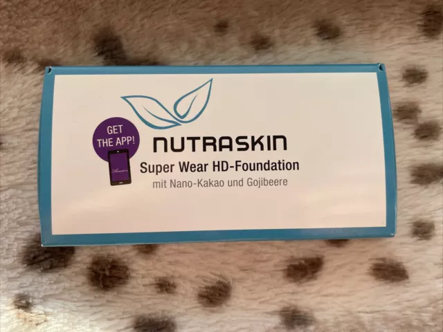 Nutraskin Super Wear HD-Foundation 3x3 ml Mini