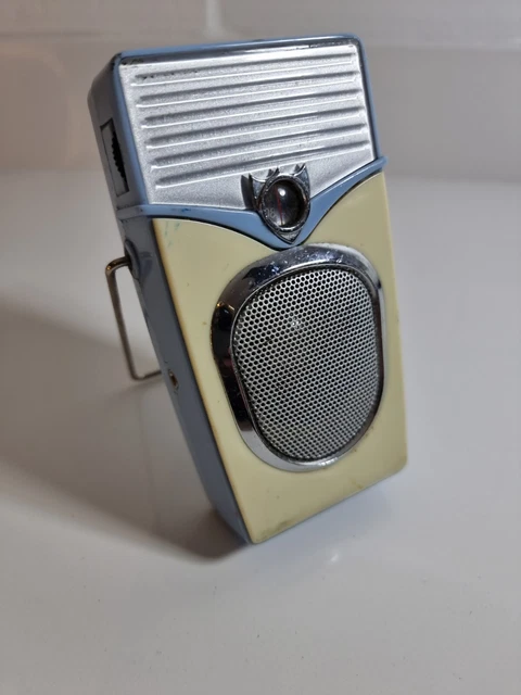 VINTAGE 1960S-STYLE PORTABLE Beach Boy Transistor AM/FM Radio Fully ...