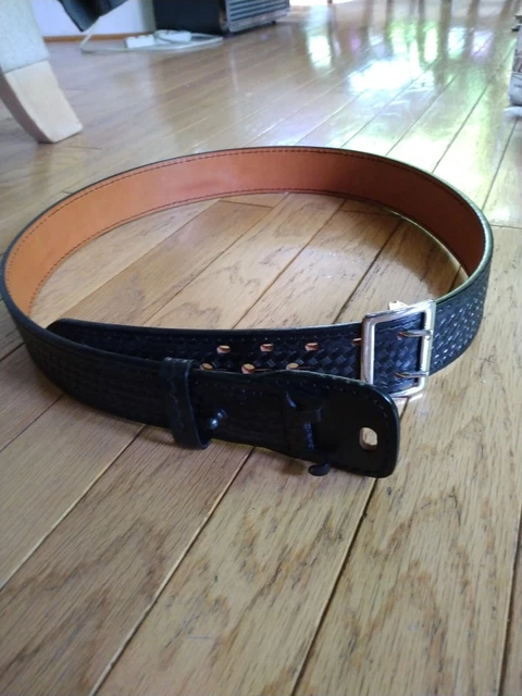 Leather Police Duty Belt Dutyman 50 Basket Stamp measures 61" long