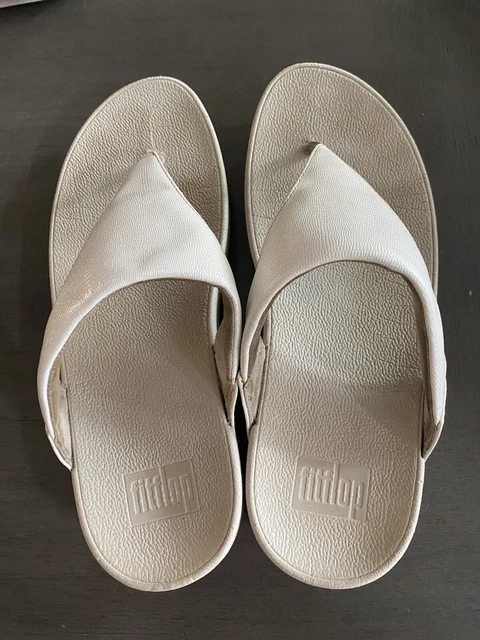 FitFlop Womens 8M Lulu Shimmer White Platform Wedge Thong Sandals