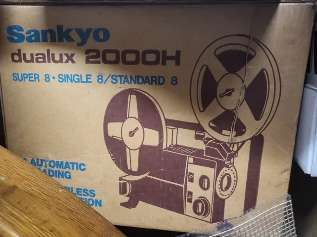 Proyector de cine Sankyo Dualux 2000h doble 8 mm FUNCIONA en caja falta cable de alimentación