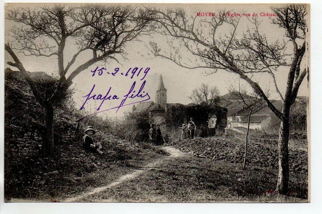 MOYEN - Meurthe et Moselle - CPA 54 - l' église vue du chateau