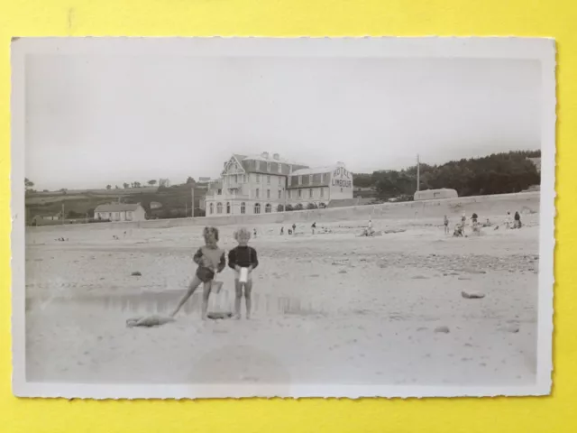 cpsm Bretagne PRIMEL TREGASTEL Finistère HÔTEL LIMBOUR Un coin de la PLAGE