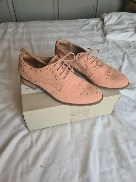 CLARKS NETLEY DAISY silver leather Cushion Plus t bar Mary Jane
