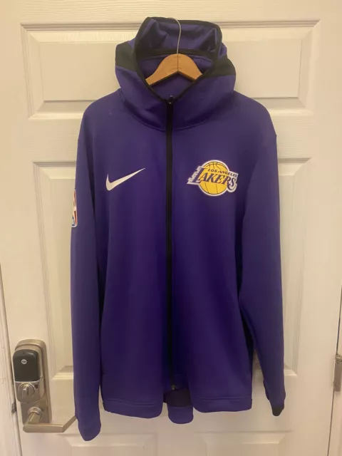Los Angeles Lakers Showtime Trophy Ring Banner Men's Nike Therma Flex NBA Hoodie in White, Size: Small | CQ7347-100
