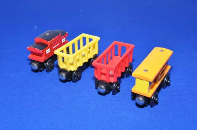 ZOO CAR + Two CIRCUS TRAINS + RED CABOOSE / Thomas & Friends Wooden Railway