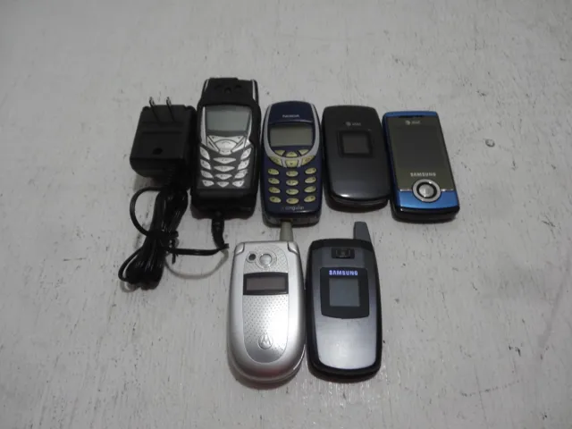 Lot of 6 Vintage Cell Phones Flip Phones Nokia Samsung Sanyo LG Not Tested