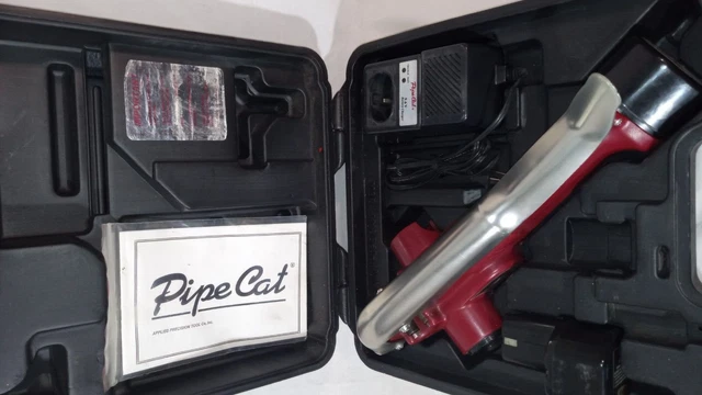 Pipe Cat Copper Cutting and Cleaning Tool 2 Batteries 1 Charger in Case Instruc