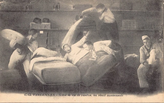 CPA Dept 94 Val de Marne Vincennes Barracks Life Scene a Moving Awakening