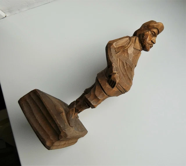 Ancienne statue statuette Homme Grotesque Ivrogne Bois Sculpté Art Populaire.