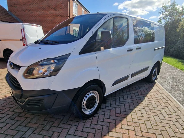 Click Cleaners FORD TRANSIT CUSTOM 2.2 swb double cab 42,000 miles genuine Fsh ...