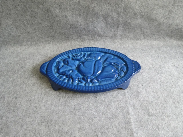 Dessous De Plat En Fonte émaillée Bleue Motif Fruits Ancien