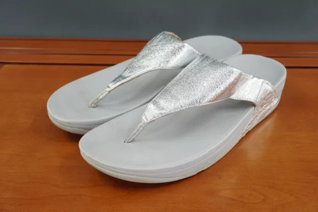 FitFlop Lulu Womens Size 10 Shoes Silver Leather Slip On Thong Cushion Sandals