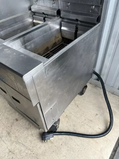 Pitco Frialator SE148X SE148 2 Bay ELECTRIC 60lb Fryer w/ Filtration System #2 2