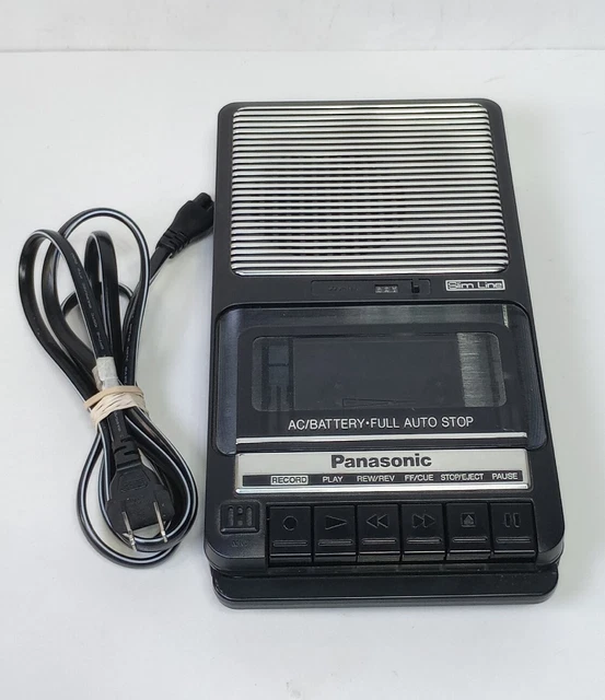 VINTAGE PANASONIC MODEL RQ2102 Slim Line Portable Cassette Player