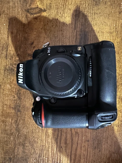 Nikon D610 Digital SLR Camera - With Battery Grip, 2x Batteries And Chargers 90k