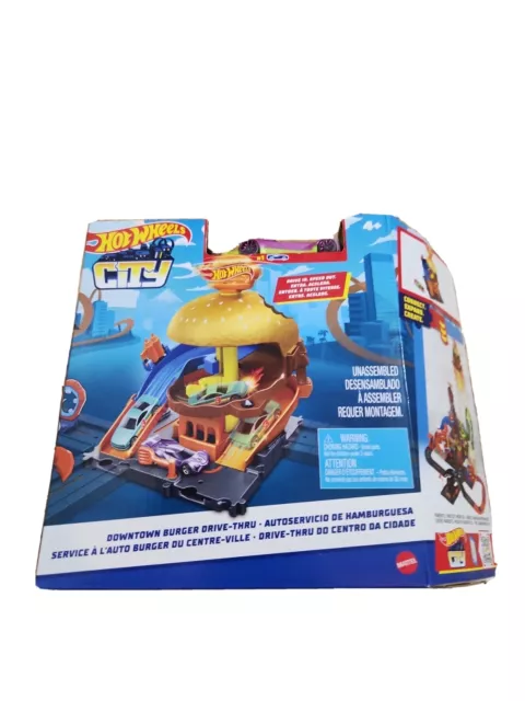 Hot Wheels City Downtown Repair Station Playset with 1 Car