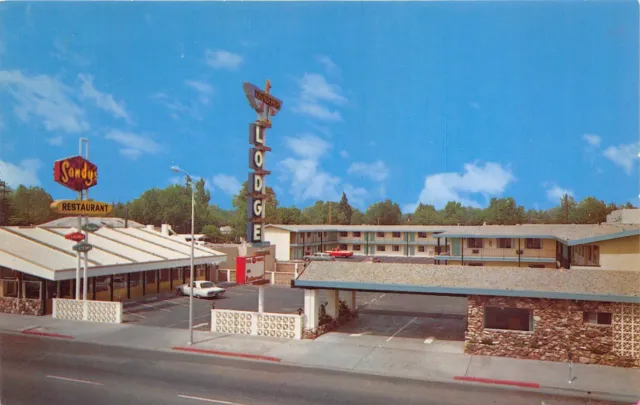 Chico California 1960s Postcard Thunderbird Lodge Roadside Motel