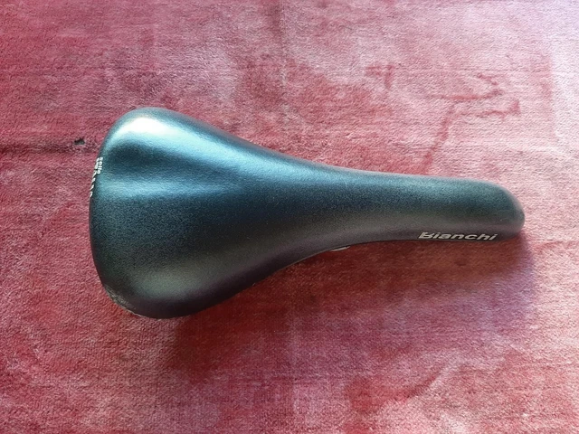 Selle de randonnee grand confort - Le vélo en image Selle de randonnee grand confort - Le vélo en image