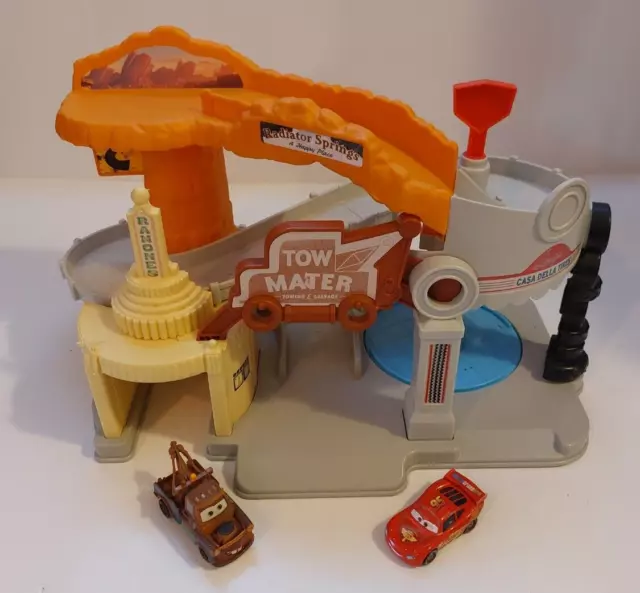 Disney Pixar Cars Fisher-Price Wheelies Radiator Springs Race Play Set