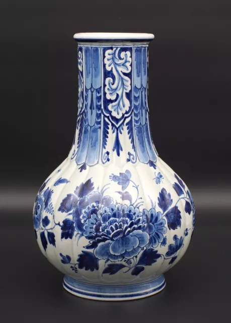 PERFECT Porceleyne Fles/Royal Delft blue & white floral Delft longneck vase 1930