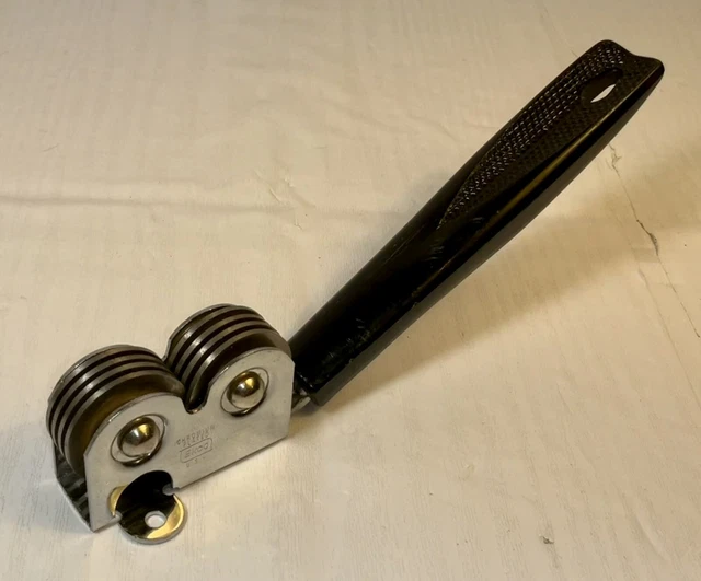 Vtg ECKO Pull Through Manual Knife Sharpener Chromium Plated Black Handle USA Vtg ECKO Pull Through Manual Knife Sharpener Chromium Plated Black Handle USA