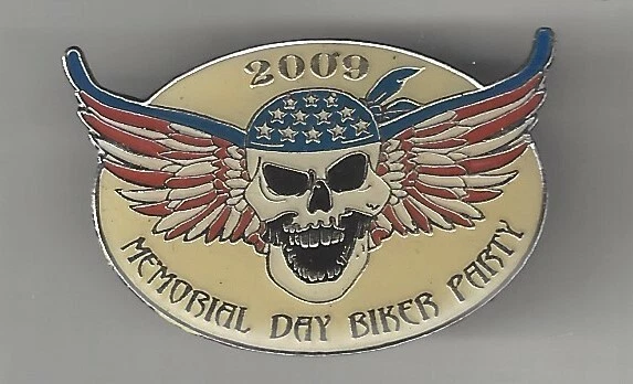 2009 Motorcycle Biker Skull American Flag Do Rag Memorial Day Party Pin