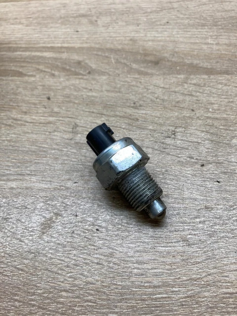 Original Alfa Romeo 75 2,5 3,0 Raccord De Pompe À Eau Hohlschraube 60534340 Neuf